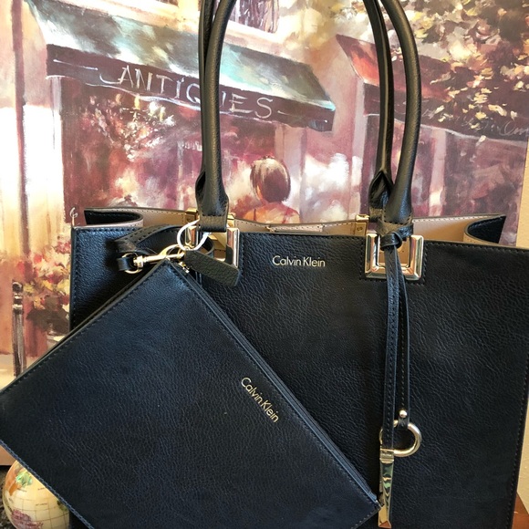 Calvin Klein Handbags - 👛 🆕 NWT Calvin Klein Pebble Novelty Tote